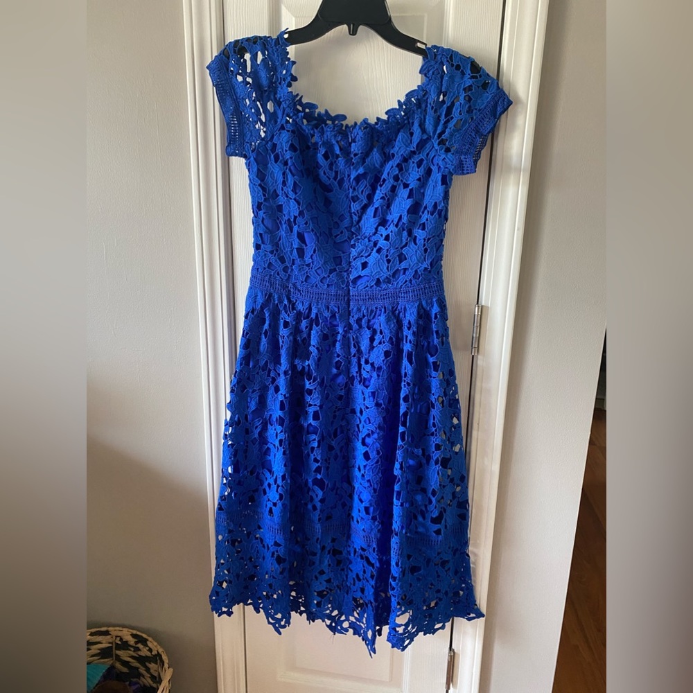 NWT blue lace boutique dress.  Size M.